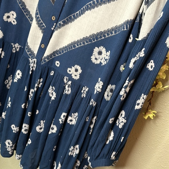 FREE PEOPLE boho mini - Picture 2 of 8